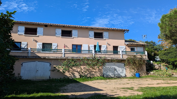 Ma-Cabane - Location Maison Lantignié, 161 m²
