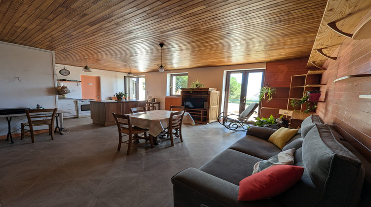 Ma-Cabane - Location Maison Lantignié, 161 m²