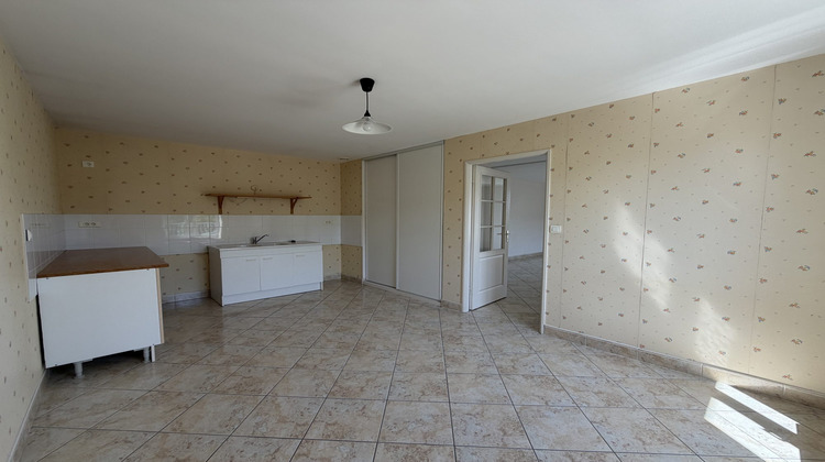 Ma-Cabane - Location Maison Lantignié, 76 m²