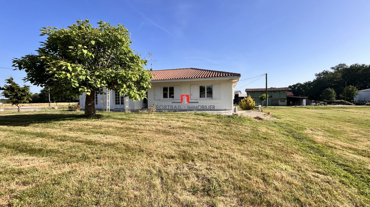 Ma-Cabane - Location Maison Lapouyade, 121 m²