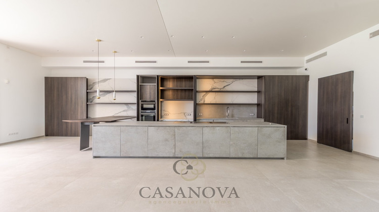 Ma-Cabane - Location Maison LATTES, 275 m²
