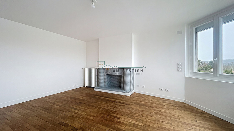 Ma-Cabane - Location Maison LAURIERE, 74 m²