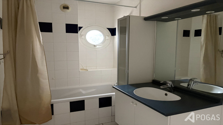 Ma-Cabane - Location Maison LE BOUSCAT, 140 m²