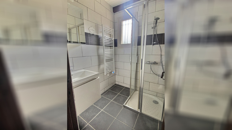 Ma-Cabane - Location Maison Le Cendre, 62 m²