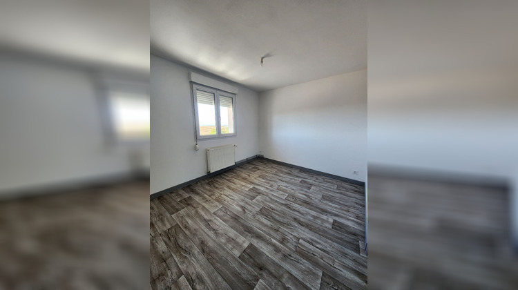 Ma-Cabane - Location Maison LE CREUSOT, 38 m²
