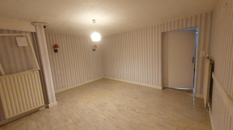 Ma-Cabane - Location Maison LE GENEST SAINT ISLE, 94 m²