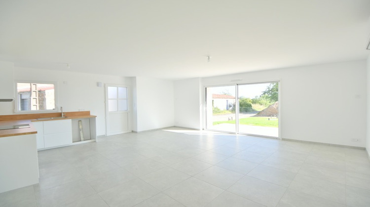 Ma-Cabane - Location Maison LE LANDREAU, 89 m²