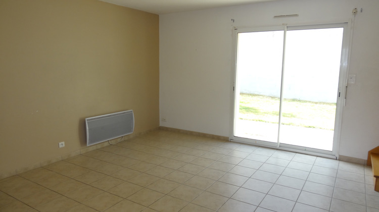 Ma-Cabane - Location Maison Le Mesnil-en-Vallée, 72 m²