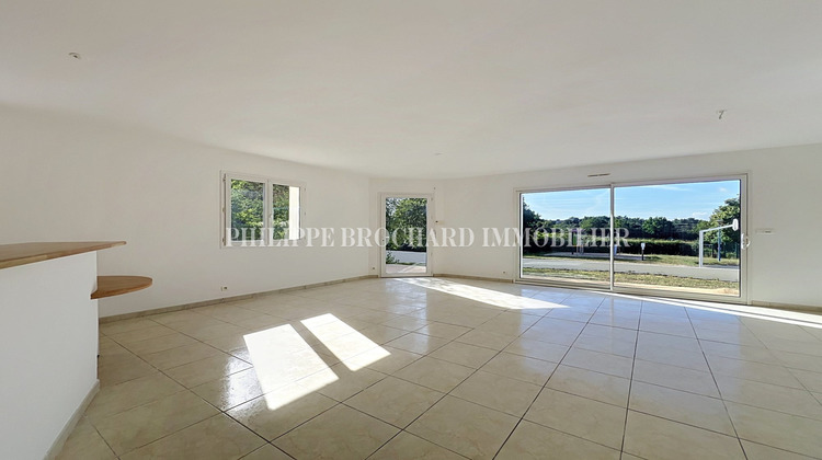 Ma-Cabane - Location Maison Le Poiré-sur-Vie, 85 m²