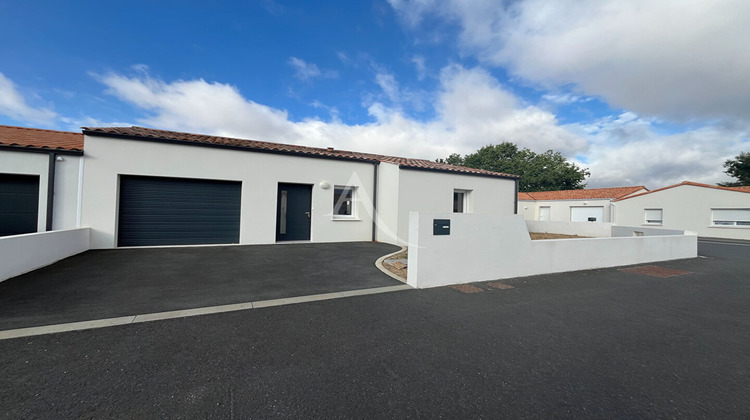 Ma-Cabane - Location Maison LE POIRE-SUR-VIE, 76 m²