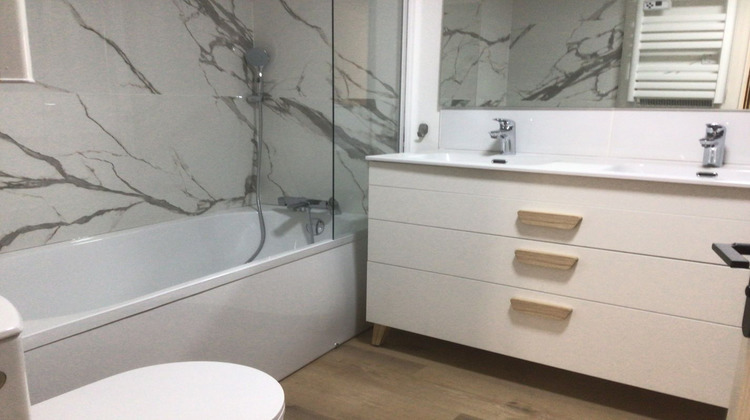 Ma-Cabane - Location Maison LE POUGET, 89 m²