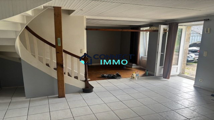 Ma-Cabane - Location Maison Le Saint, 90 m²