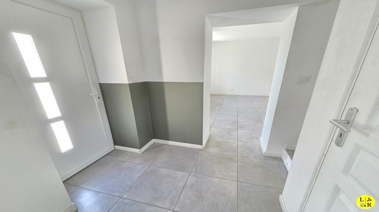 Ma-Cabane - Location Maison Lécluse, 103 m²
