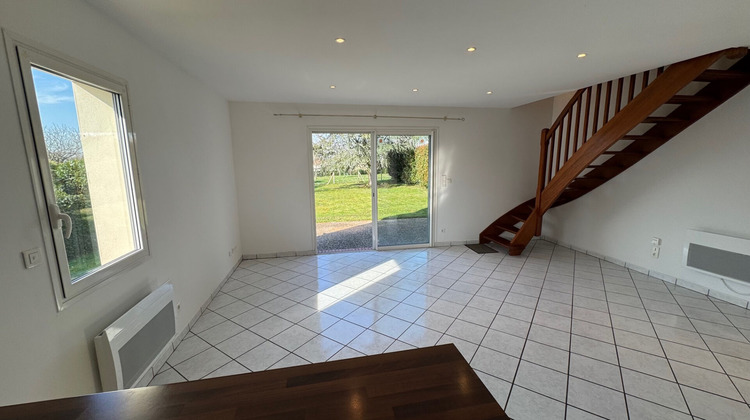 Ma-Cabane - Location Maison LEMBEYE, 81 m²