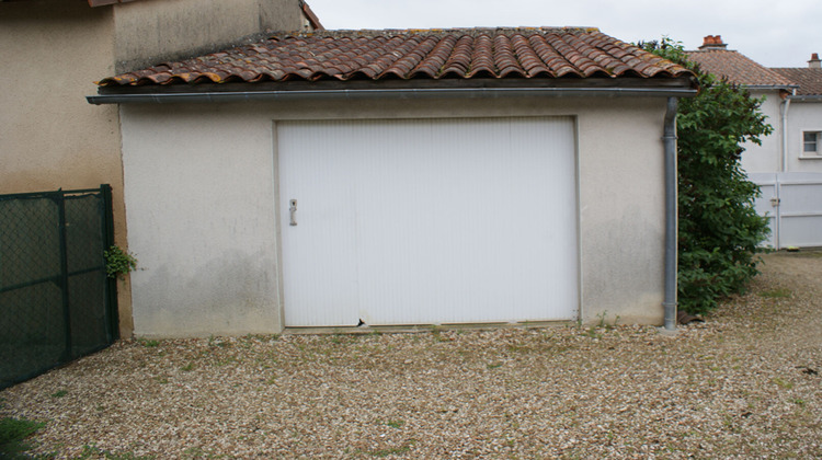 Ma-Cabane - Location Maison LENCLOITRE, 75 m²