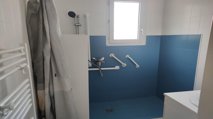 Ma-Cabane - Location Maison LENCLOITRE, 75 m²