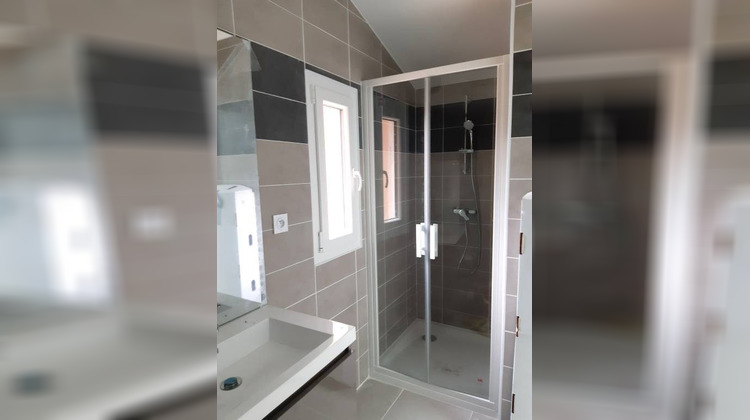 Ma-Cabane - Location Maison Les Éparres, 52 m²