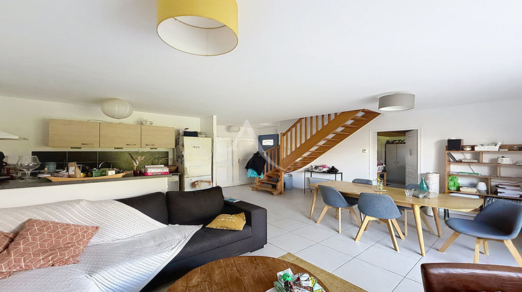 Ma-Cabane - Location Maison LES PONTS-DE-CE, 95 m²