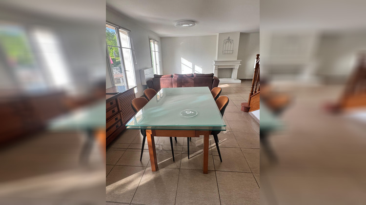 Ma-Cabane - Location Maison LESIGNY, 145 m²