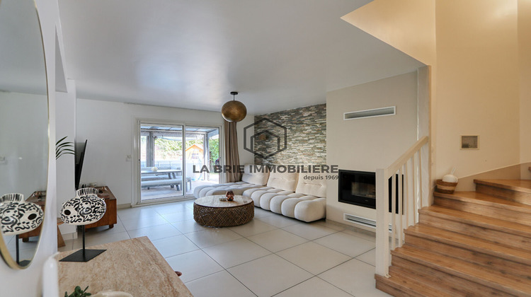 Ma-Cabane - Location Maison LESIGNY, 90 m²