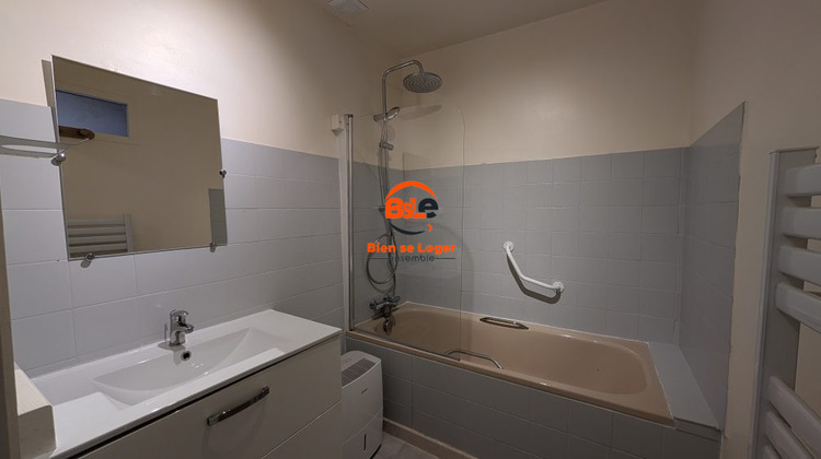 Ma-Cabane - Location Maison Lezoux, 98 m²