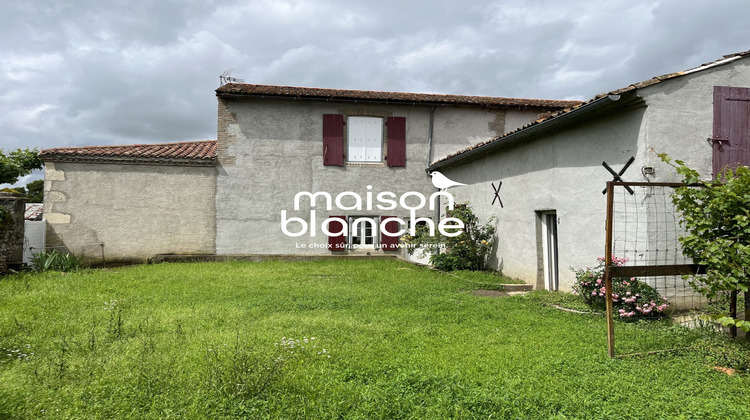 Ma-Cabane - Location Maison Lhoumois, 126 m²