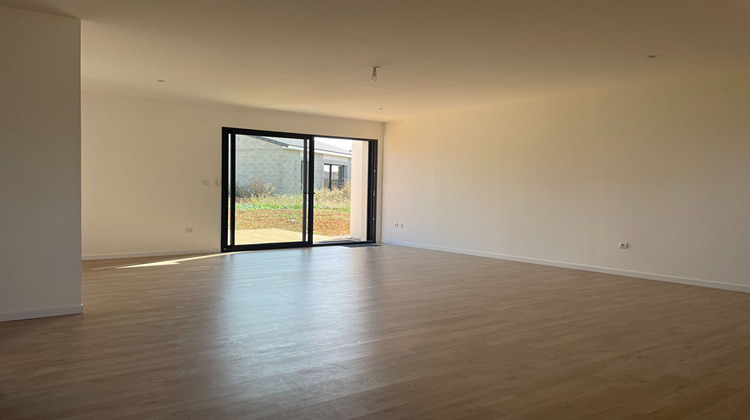 Ma-Cabane - Location Maison LIGUGE, 94 m²