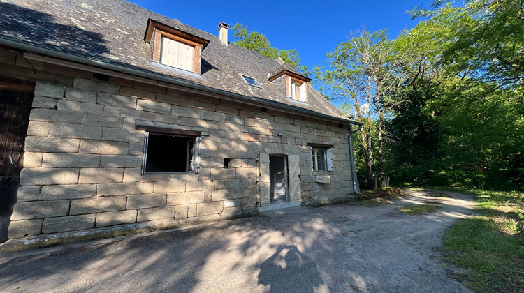 Ma-Cabane - Location Maison LISSAC-SUR-COUZE, 133 m²