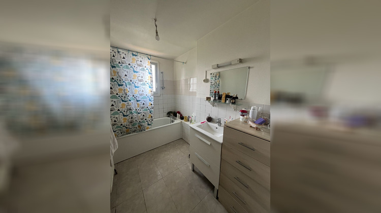 Ma-Cabane - Location Maison LIVRON-SUR-DROME, 94 m²