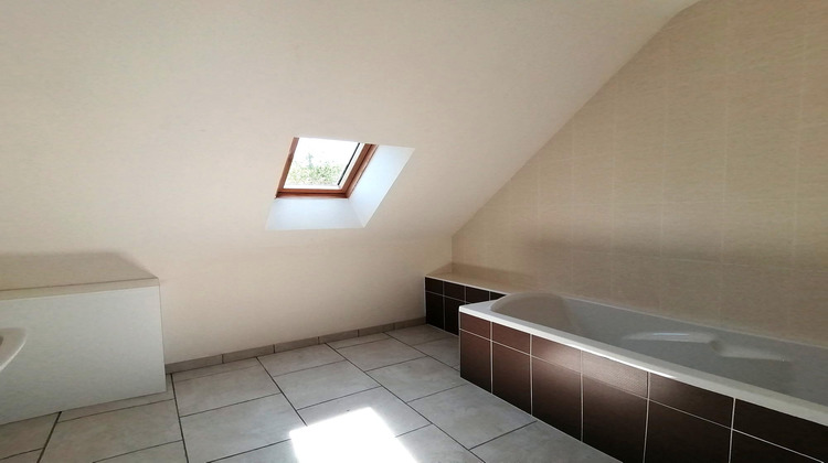 Ma-Cabane - Location Maison Loupfougères, 83 m²