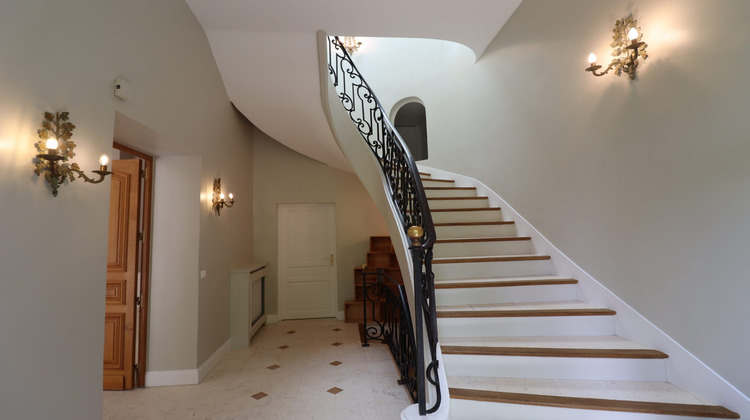 Ma-Cabane - Location Maison Louveciennes, 232 m²