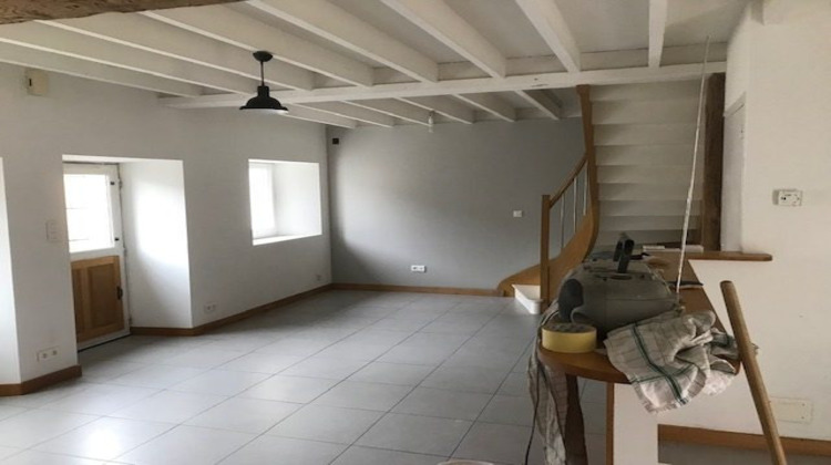 Ma-Cabane - Location Maison Louvigné, 67 m²