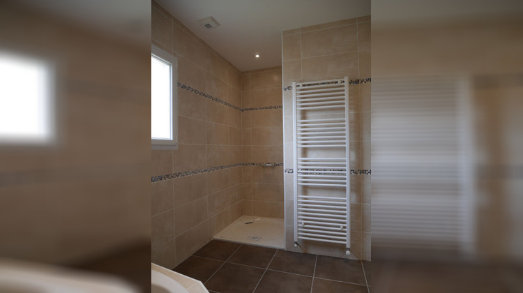 Ma-Cabane - Location Maison LUX, 215 m²