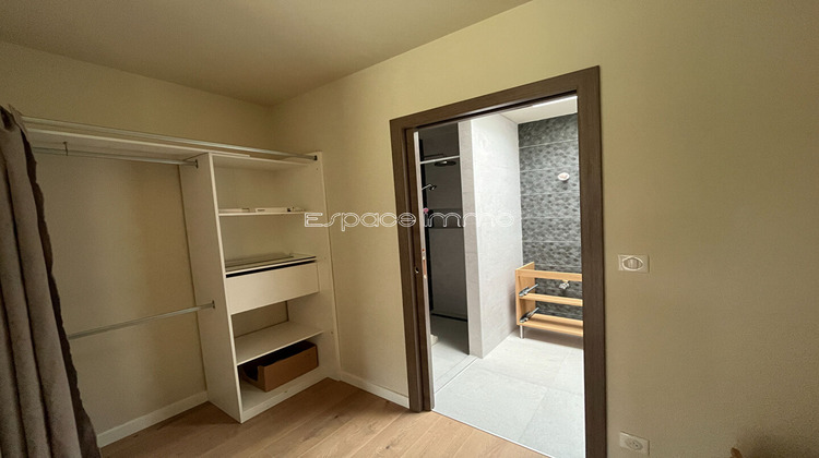 Ma-Cabane - Location Maison MALAUNAY, 146 m²