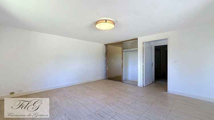 Ma-Cabane - Location Maison MAREIL-MARLY, 261 m²