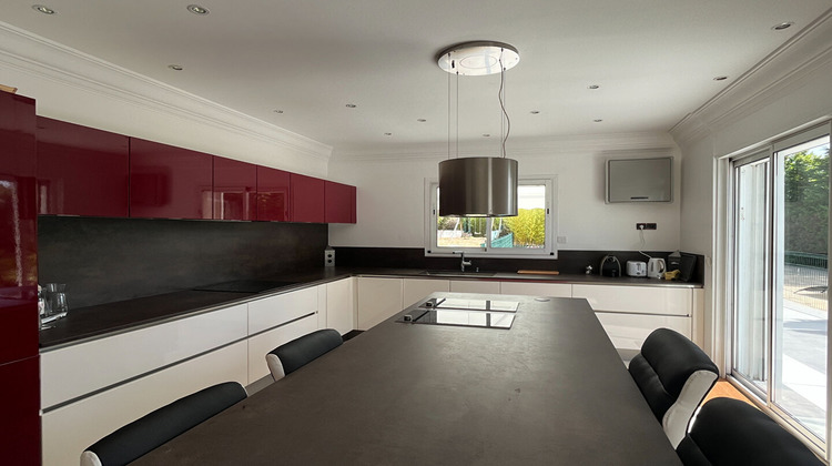 Ma-Cabane - Location Maison MARSEILLE 12, 292 m²