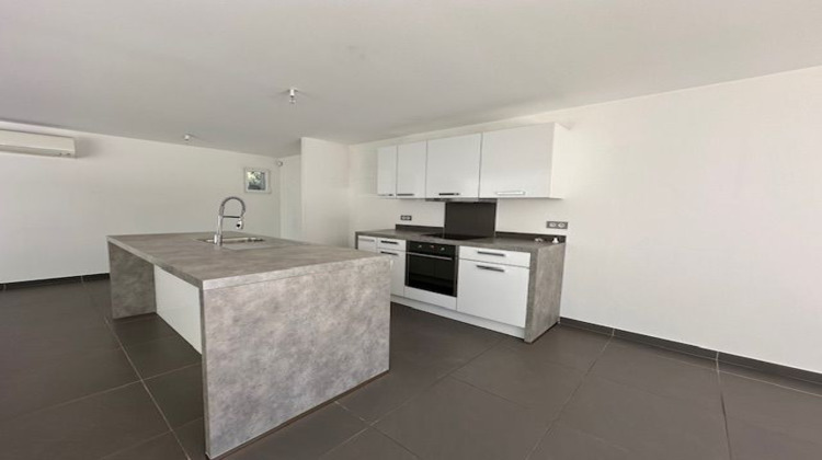 Ma-Cabane - Location Maison MARSEILLE, 135 m²