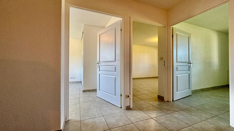 Ma-Cabane - Location Maison MARSEILLE 9, 80 m²