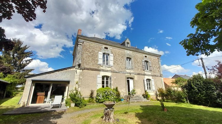 Ma-Cabane - Location Maison MARTIGNE-BRIAND, 246 m²