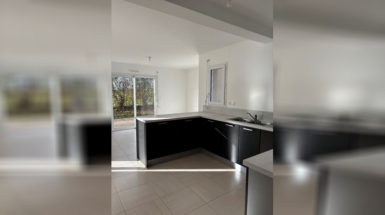 Ma-Cabane - Location Maison MATHIEU, 97 m²