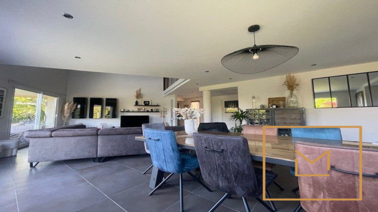 Ma-Cabane - Location Maison Mathieu, 190 m²