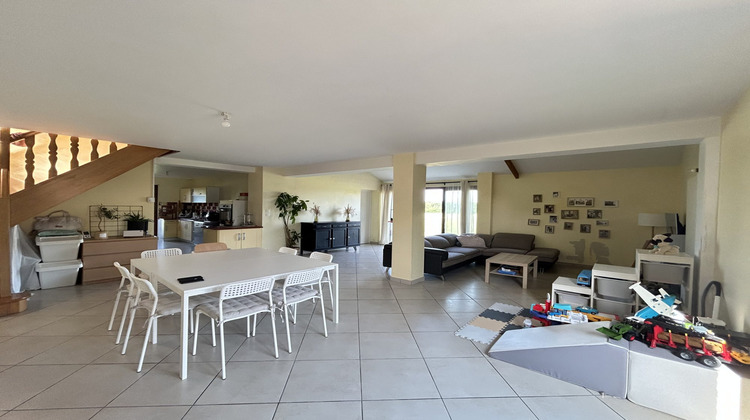 Ma-Cabane - Location Maison Mennevret, 112 m²
