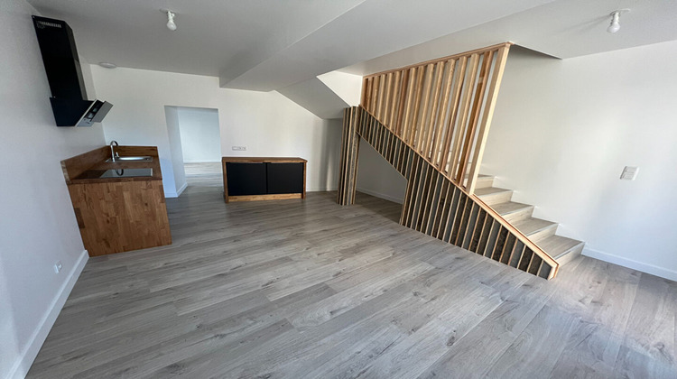 Ma-Cabane - Location Maison MERAL, 72 m²