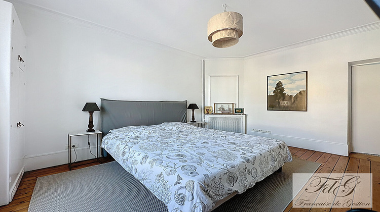 Ma-Cabane - Location Maison MEUDON, 156 m²