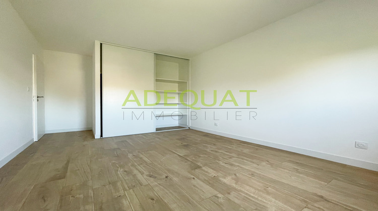 Ma-Cabane - Location Maison Meyrié, 99 m²