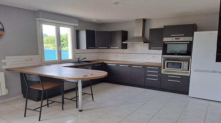 Ma-Cabane - Location Maison MEZIERES-SUR-COUESNON, 70 m²