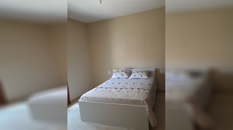 Ma-Cabane - Location Maison MILHAUD, 50 m²