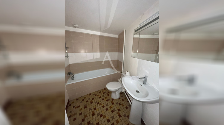Ma-Cabane - Location Maison MOLINEUF, 84 m²