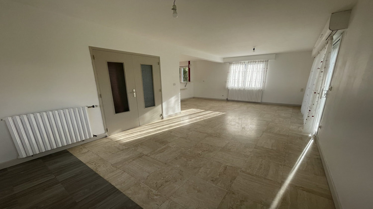 Ma-Cabane - Location Maison Montauban-de-Bretagne, 117 m²