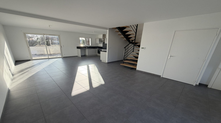 Ma-Cabane - Location Maison MONTBRISON, 85 m²